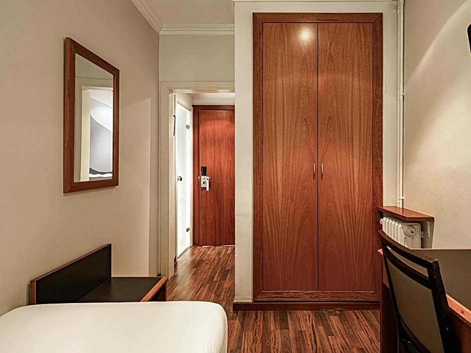 Ibis Styles Figueres Ronda