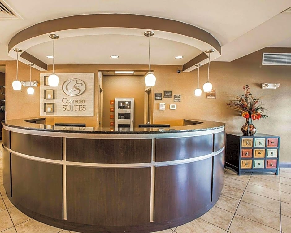 Comfort Suites At WestGate Mall
