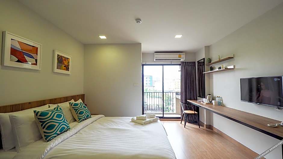 Casa Luxe Hotel and Resident