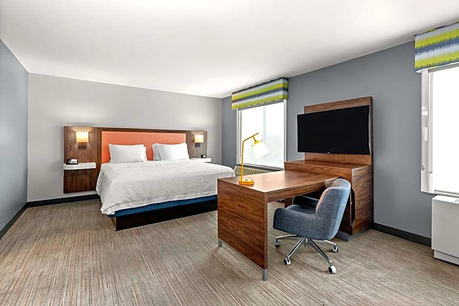 Hampton Inn By Hilton & Suites Fairbanks