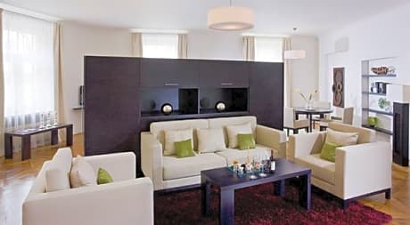 Family Room with Breakfast - Long Stay Offer