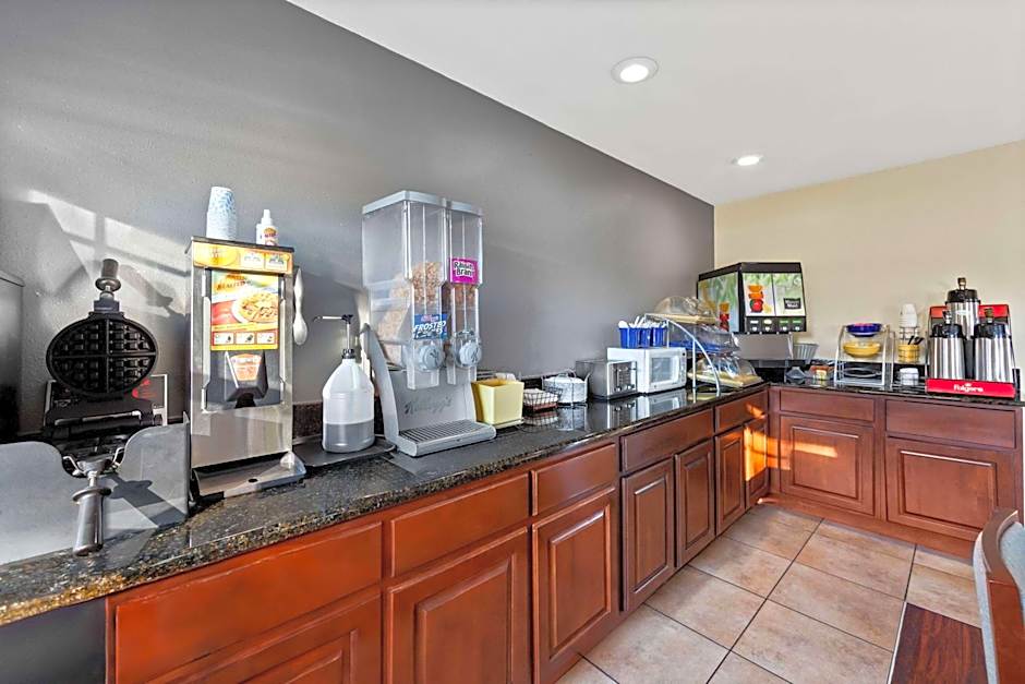 Days Inn by Wyndham Brownsville