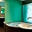 Le Meridien Beach Plaza