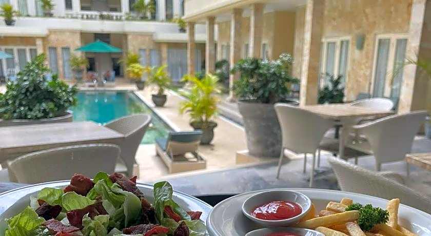 Bali Court Hotel & Apartment
