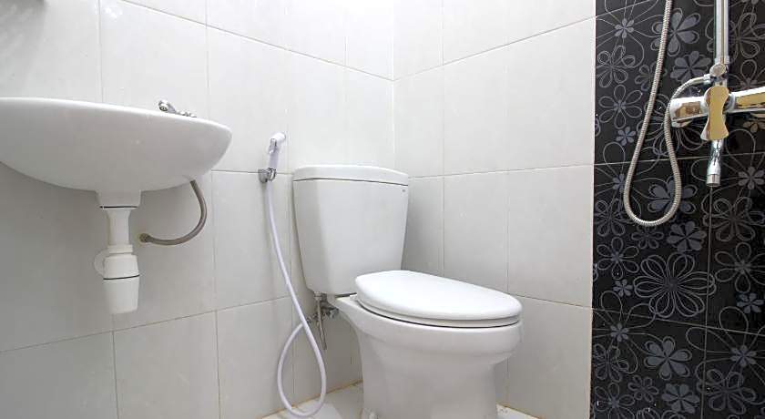 RedDoorz @ Jalan Parangtritis