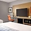 AmericInn by Wyndham Inver Grove Heights Minneapolis