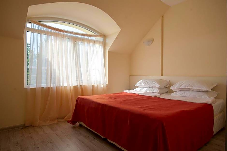 Mariner's Hotel - Self Catering - Adults Only