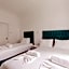 Palace Court Hotel