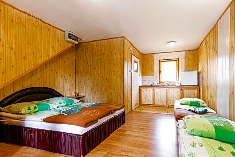Triple Room with Private Bathroom