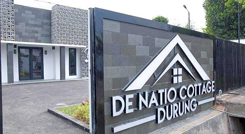 RedDoorz Plus near UNIMED Medan