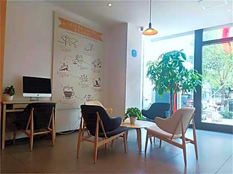 Hanting Hotel Zhangjiakou Zhuolu Bus Station