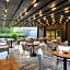 Leo Suites