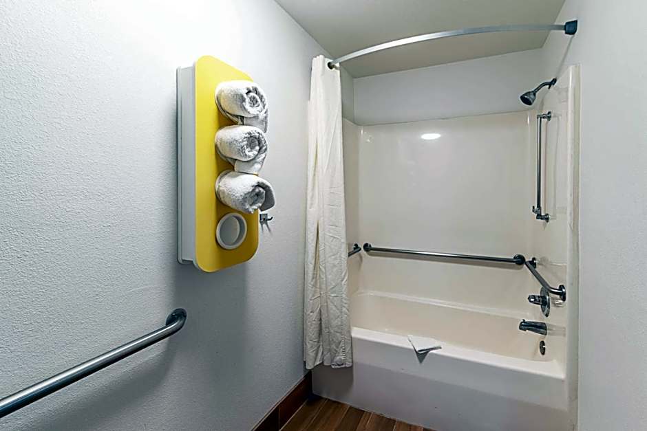 Motel 6-Lebanon, IN