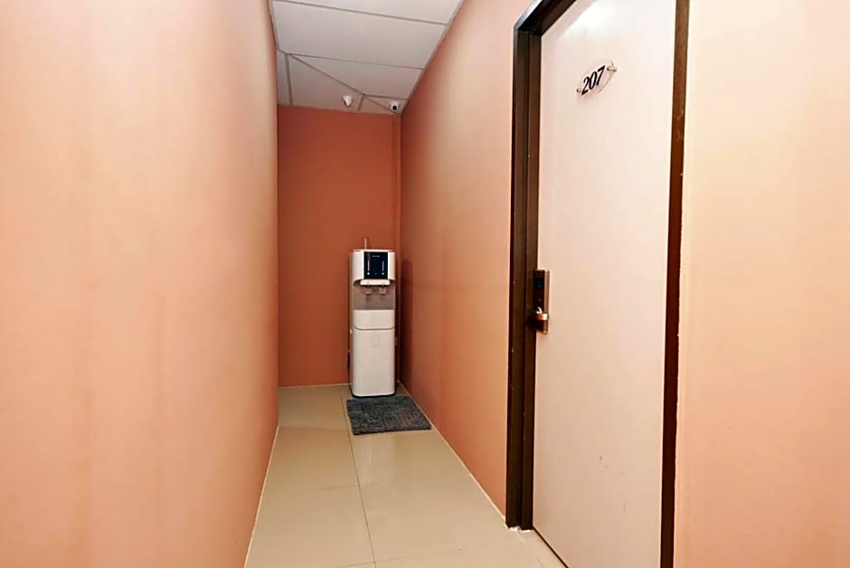 ADA Hotel & Apartment