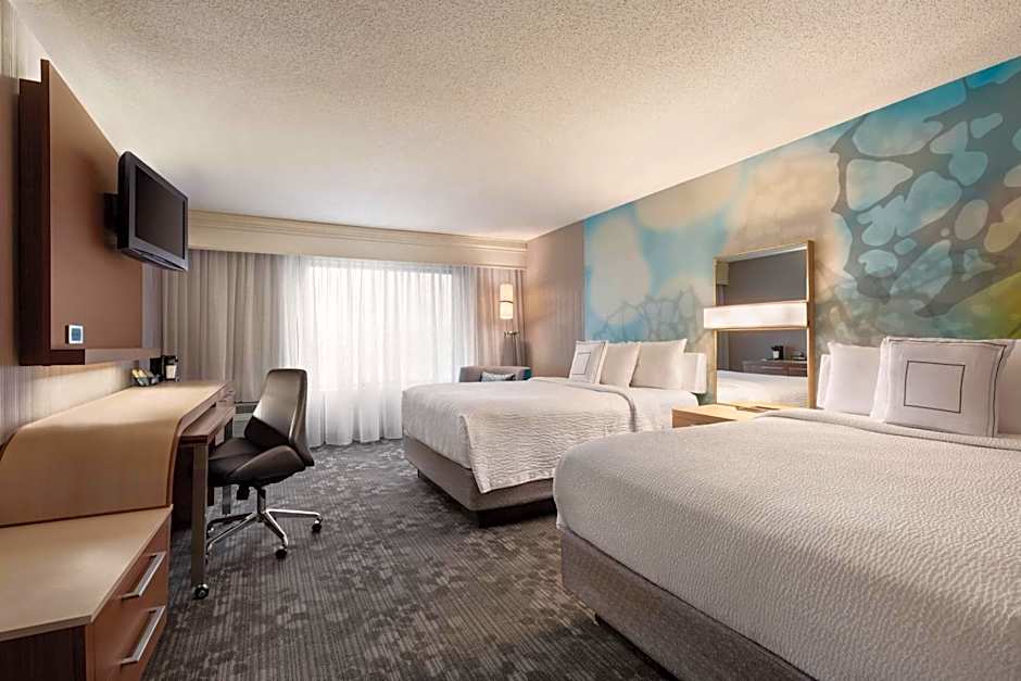 Courtyard by Marriott Topeka