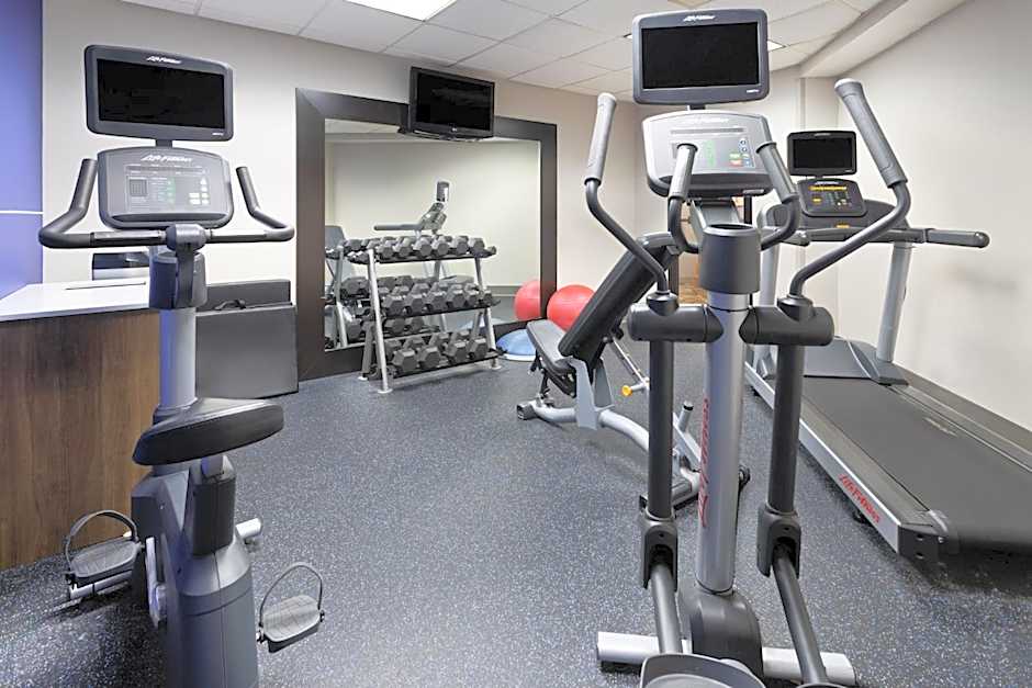 Holiday Inn Express Harrisburg NE By IHG