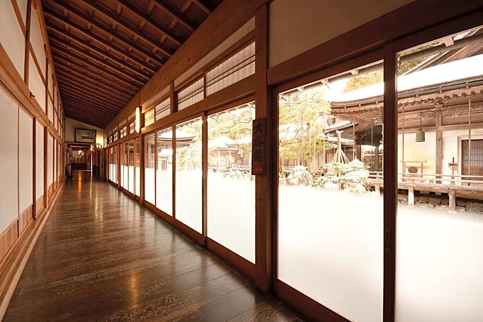 高野山 宿坊 龍泉院 -Koyasan Shukubo Ryusenin-