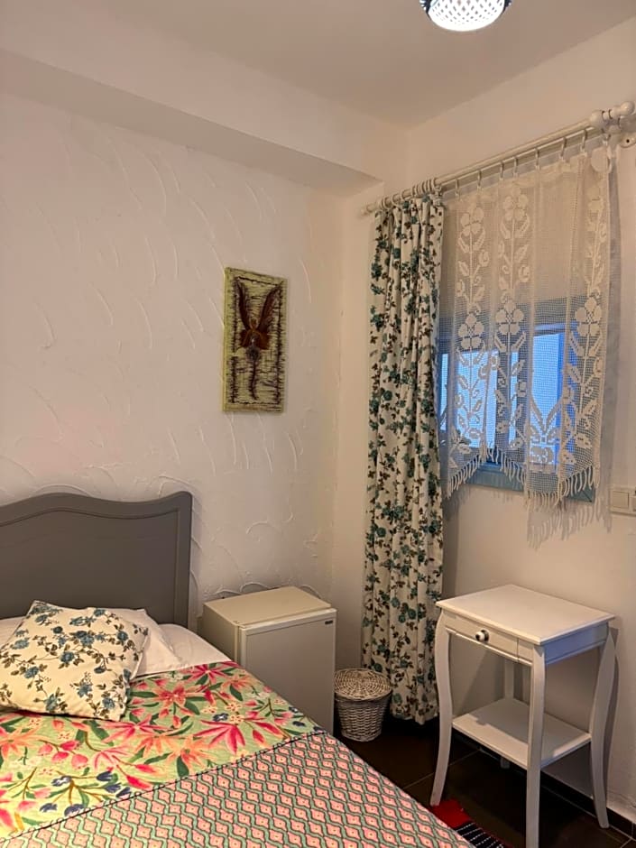 Çakir Bey Hotel