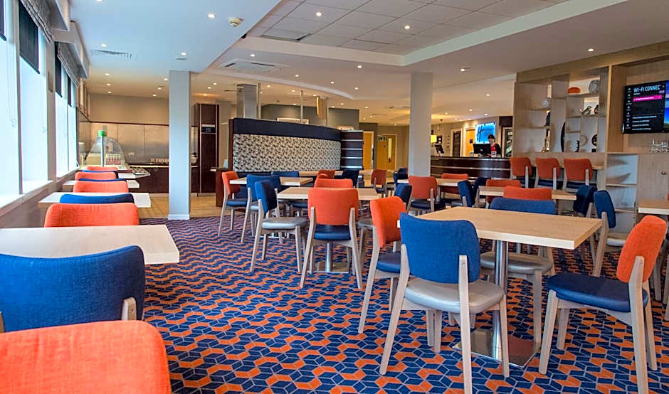 Holiday Inn Express Dunfermline By IHG