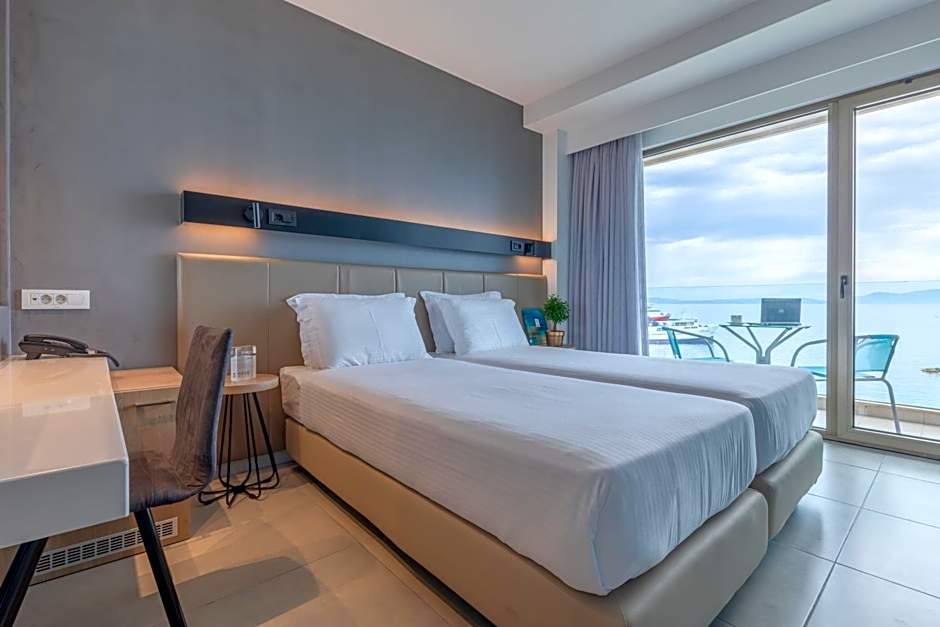 Avra Hotel