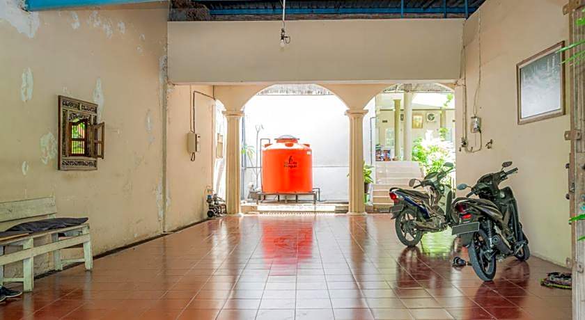 RedDoorz near Gajahmungkur Semarang