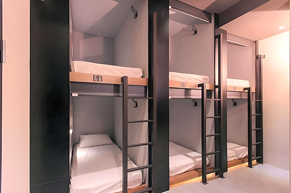 Kiwi Express Hotel - Taichung Station Branch Ii