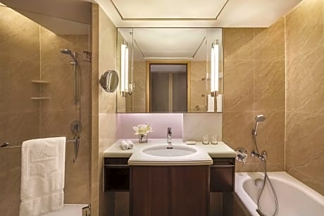Deluxe Room 2 Twins
