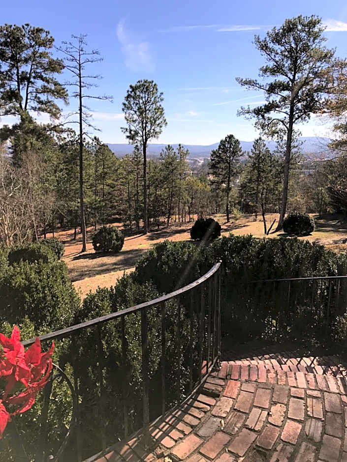 Springwood Inn