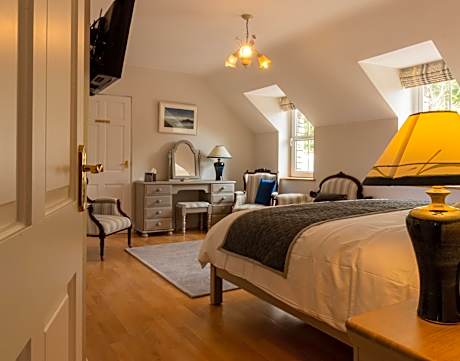 Suite with Garden View