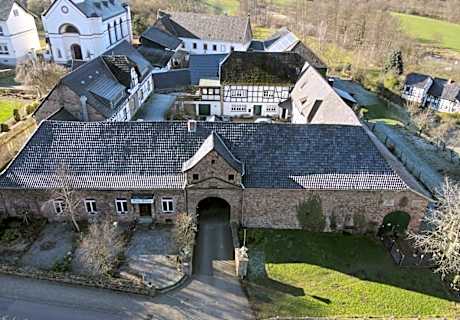Hostel Burg Hausen