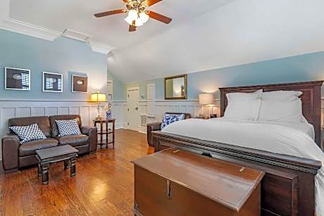 Queen Room - Non-Smoking