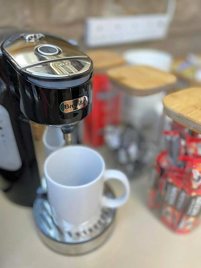 Feildens Arms & Hotel