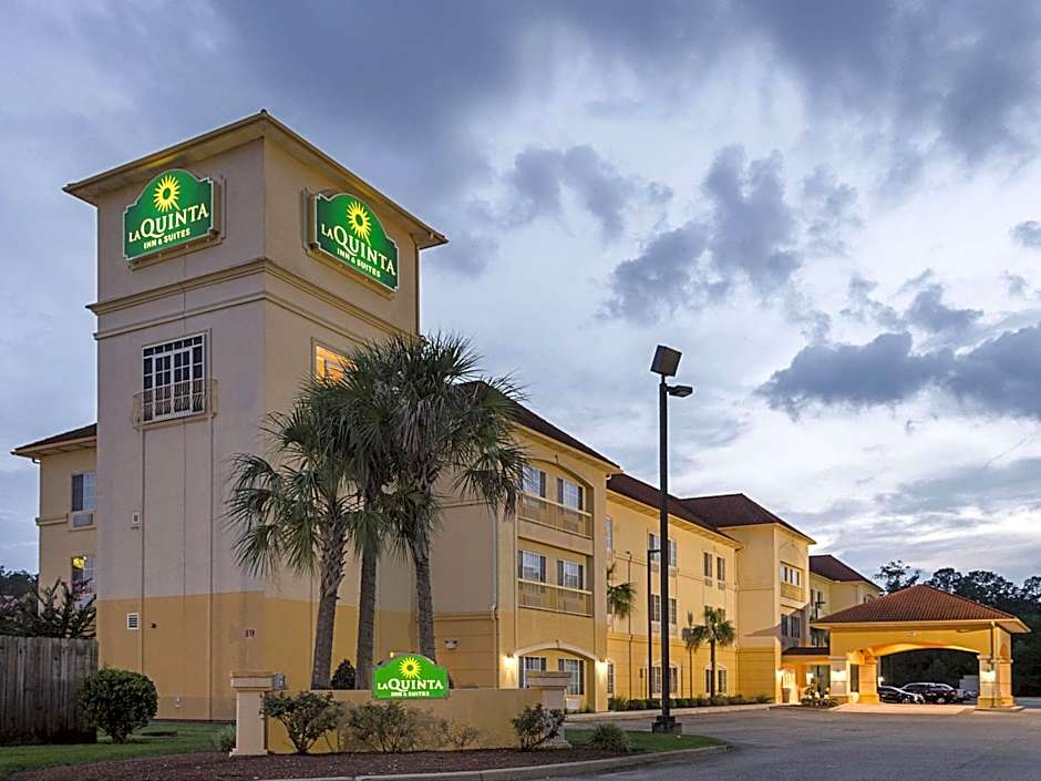 La Quinta Inn & Suites by Wyndham Mobile Satsuma / Saraland