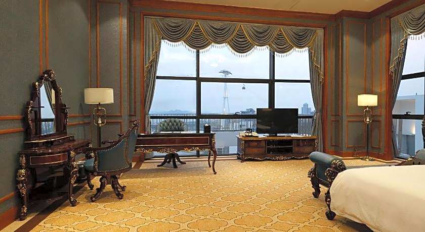 Wyndham Legend Halong