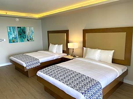 Divi Carina Bay Beach Resort & Casino