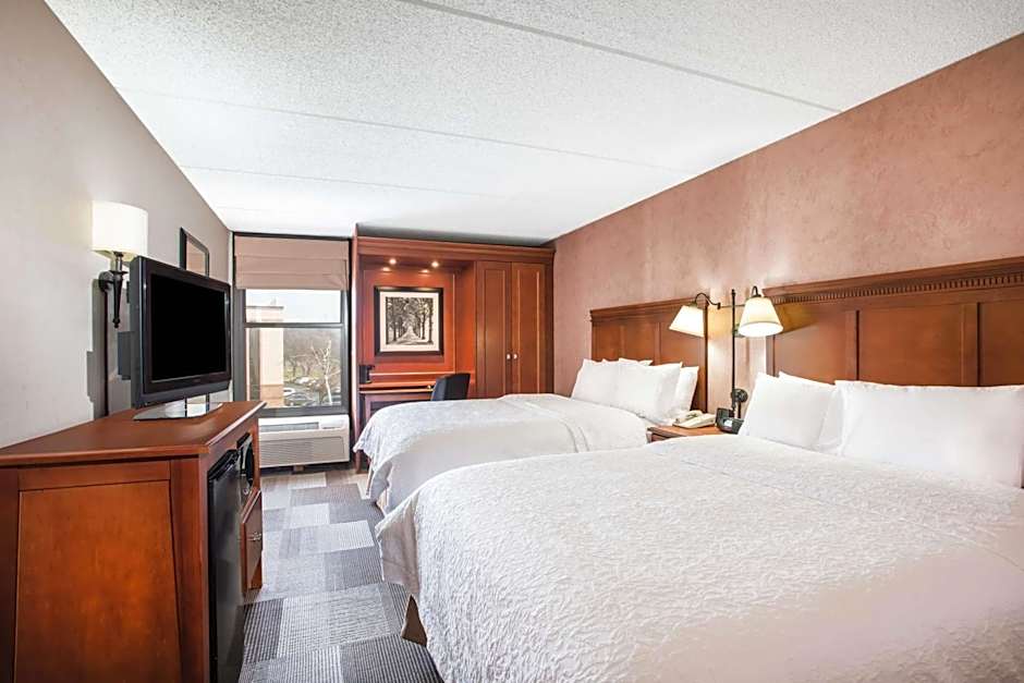 Hampton Inn By Hilton West Springfield