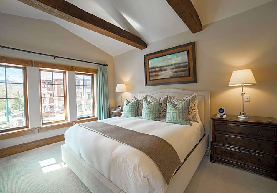 The Chateaux Deer Valley