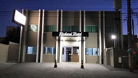 Richard Hotel