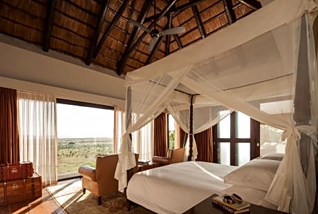 4 seasons safari lodge serengeti