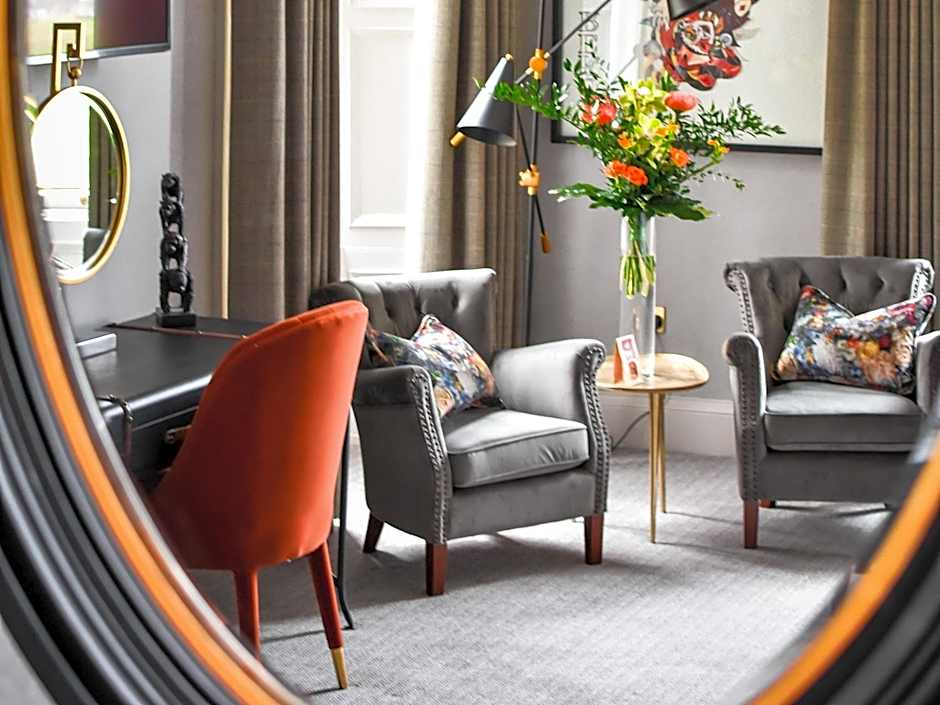 The Meadowpark Bar, Kitchen & Rooms