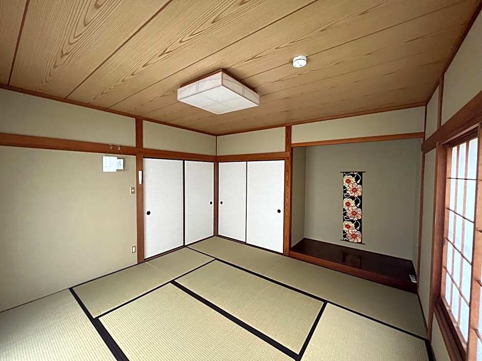 森の香りに包まれたプライベート空間でマイデバイスイマーシブ体験を堪能できる贅沢--BlueFlow KATSUURA