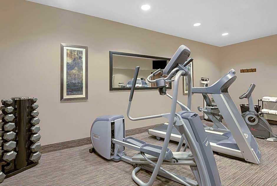 Baymont by Wyndham Minot