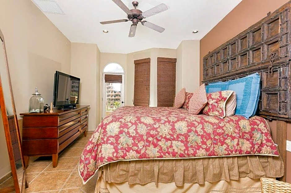Bella Sirena 305-A - Elegant Oceanview Condo on Beachfront Resort