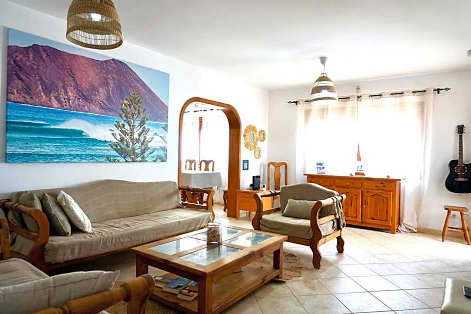 Pura Vida Surf House