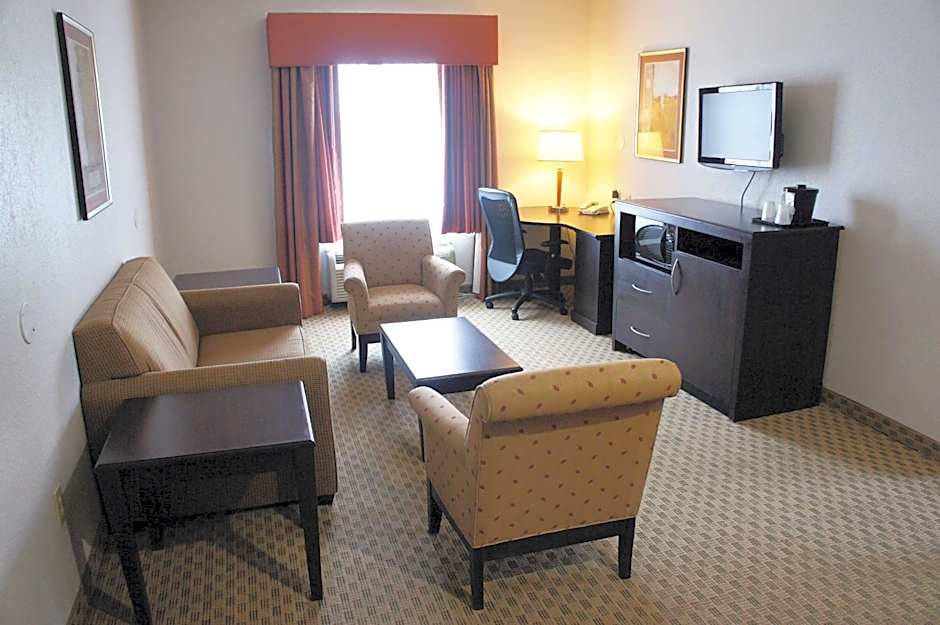 La Quinta Inn & Suites by Wyndham Orange