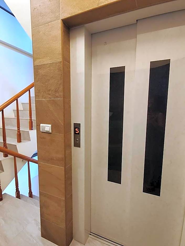 幸福來了-近花蓮火車站 寵物友善 電梯民宿