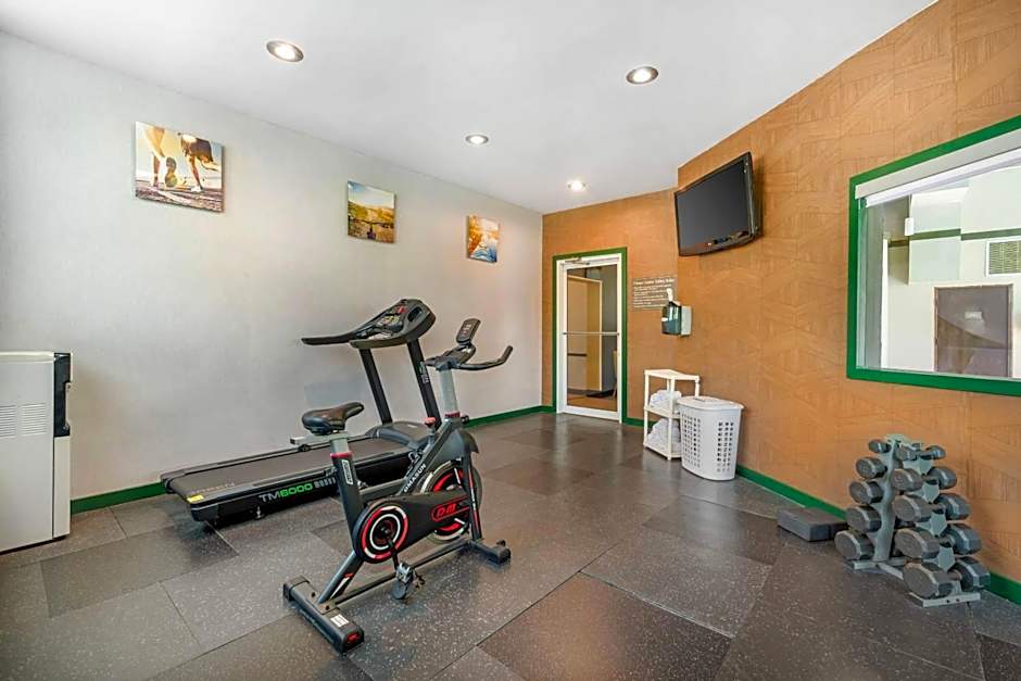 Comfort Inn & Suites Butler