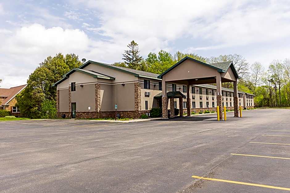 Quality Inn & Suites Marinette