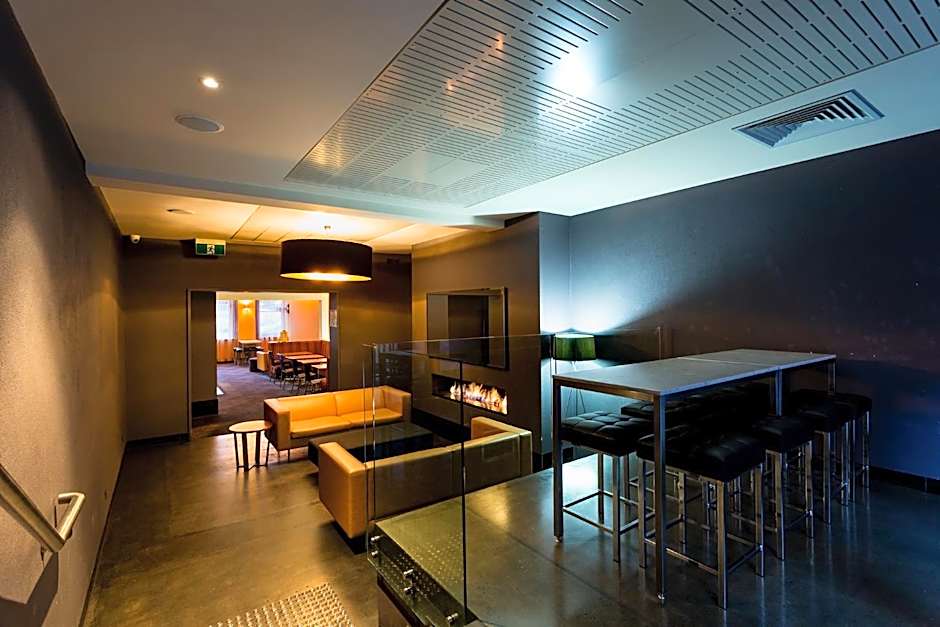 Customs House Hotel
