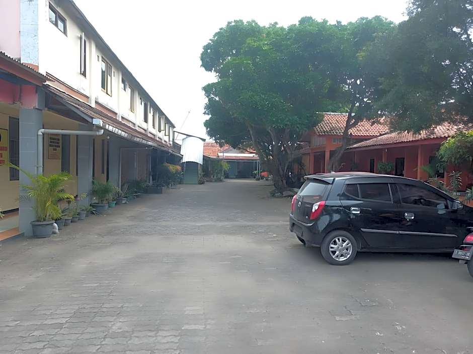 SPOT ON 91563 Hotel Meilias